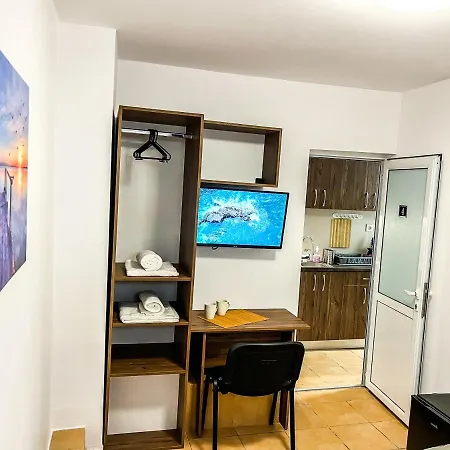 Private In Silvy's Pretty House Hostal Burgas