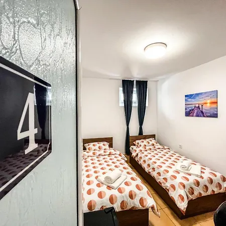 Private In Silvy's Pretty House *