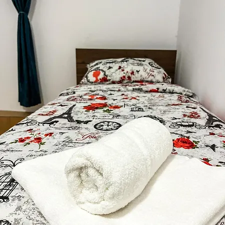 Private In Silvy's Pretty House Hostal Burgas