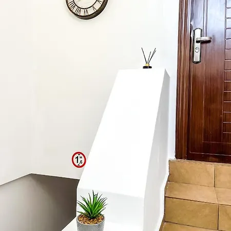 Private In Silvy's Pretty House 布尔加斯